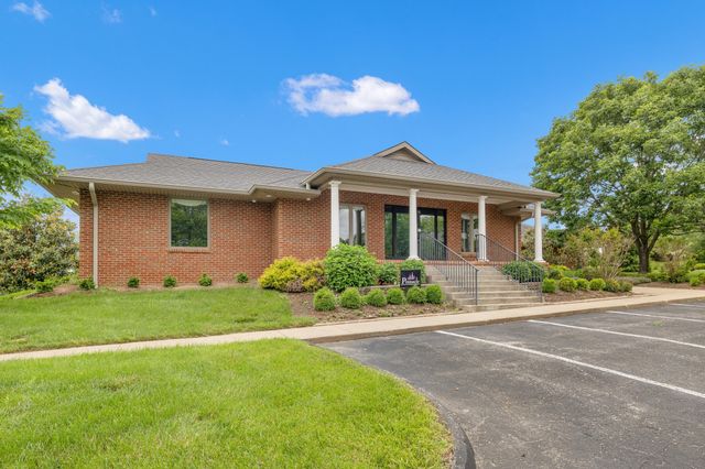 888 Lauderdale Drive, Lexington, KY 40515