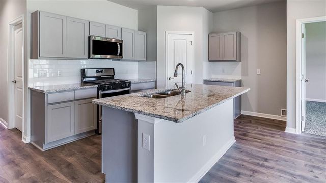 304 Pipers Lane, Sulphur, LA 70665
