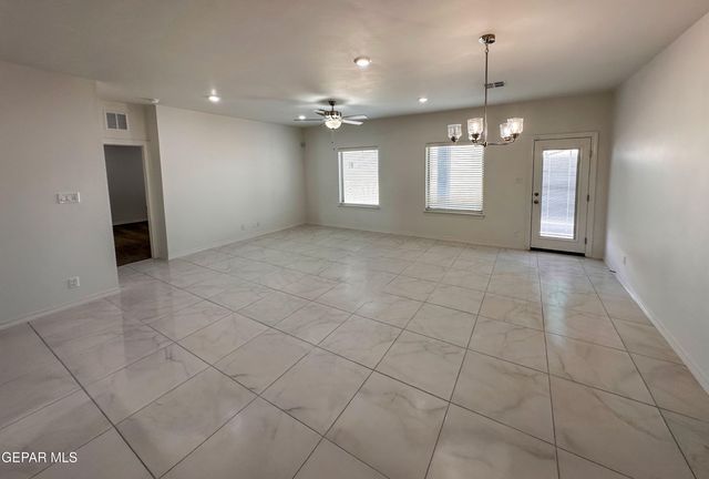 912 BAINFORD Street, El Paso, TX 79928