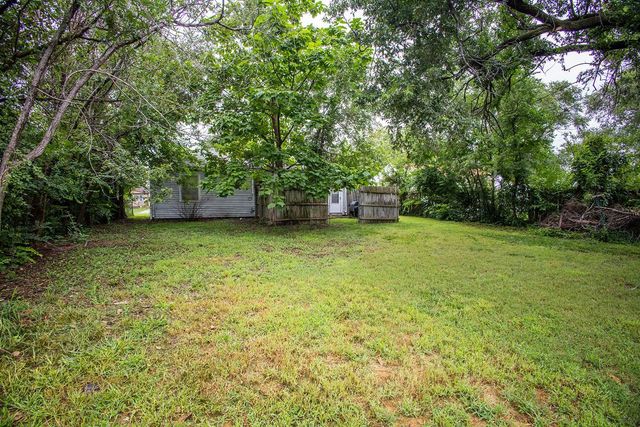 2020 S Saint Clair, Wichita, KS 67213