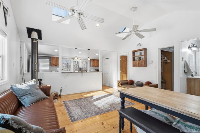 37 Saw Mill Road, Putnam Valley, NY 10579