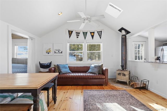 37 Saw Mill Road, Putnam Valley, NY 10579