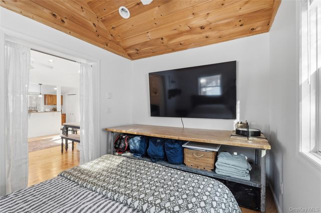 37 Saw Mill Road, Putnam Valley, NY 10579