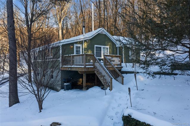 37 Saw Mill Road, Putnam Valley, NY 10579