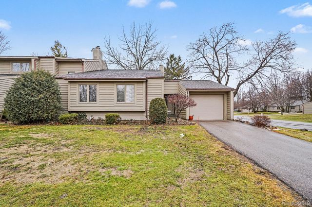 2521 White Oak Place, Flint Charter Township, MI 48532