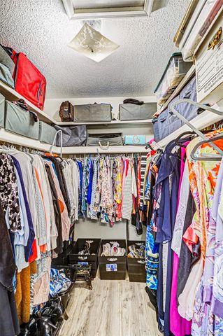 2521 White Oak Place, Flint Charter Township, MI 48532