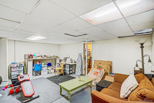 2521 White Oak Place, Flint Charter Township, MI 48532