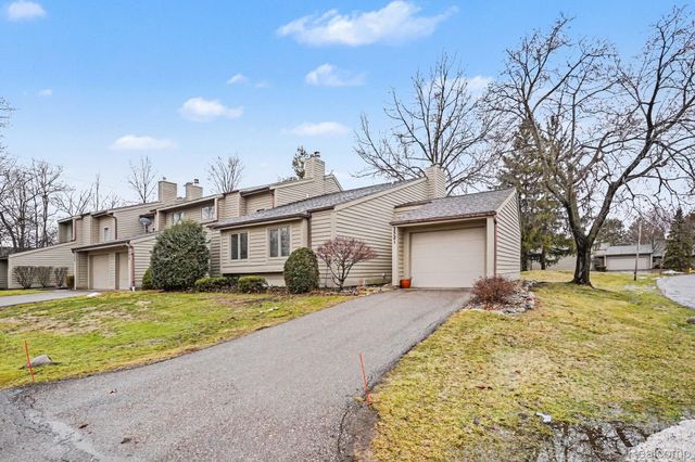 2521 White Oak Place, Flint Charter Township, MI 48532