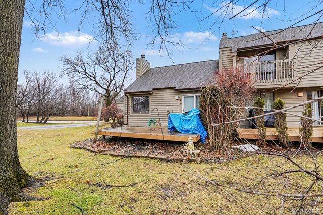 2521 White Oak Place, Flint Charter Township, MI 48532