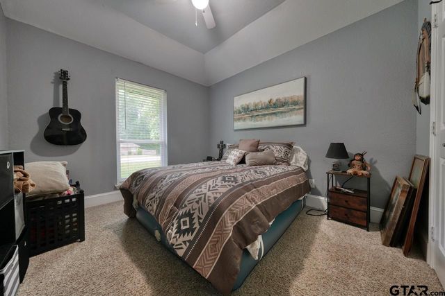 15540 Brittain Ct, Lindale, TX 75771