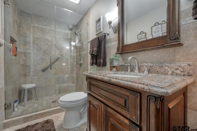 15540 Brittain Ct, Lindale, TX 75771