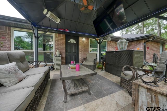 15540 Brittain Ct, Lindale, TX 75771
