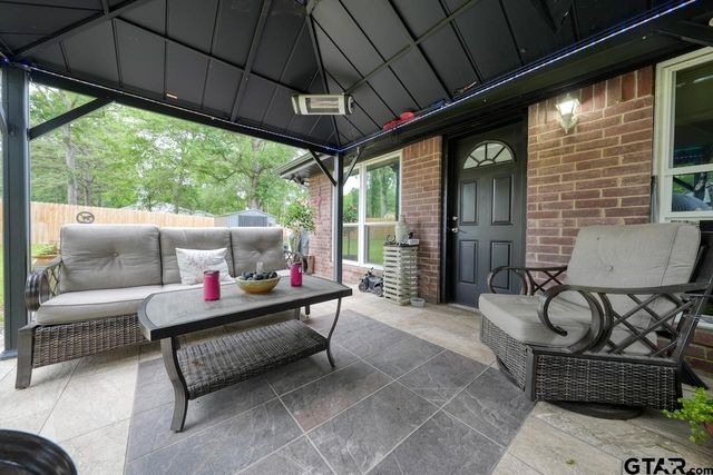 15540 Brittain Ct, Lindale, TX 75771