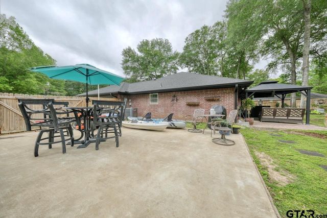 15540 Brittain Ct, Lindale, TX 75771