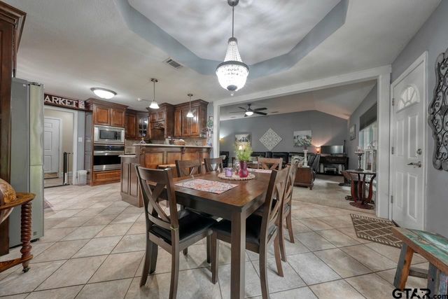 15540 Brittain Ct, Lindale, TX 75771