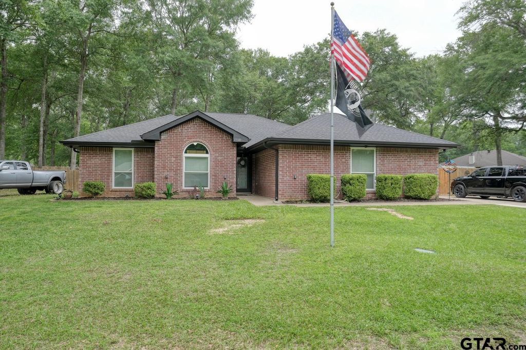 15540 Brittain Ct, Lindale, TX 75771