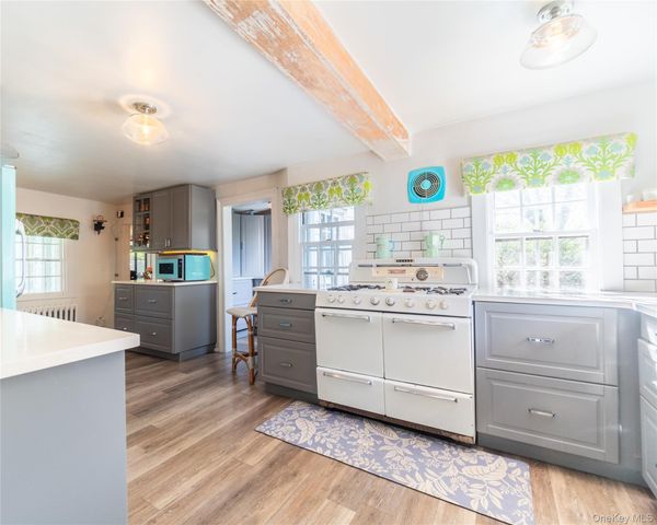 731 King Street, Port Chester, NY 10573