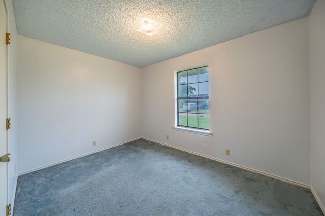 516 Venice Drive, Italy, TX 76651