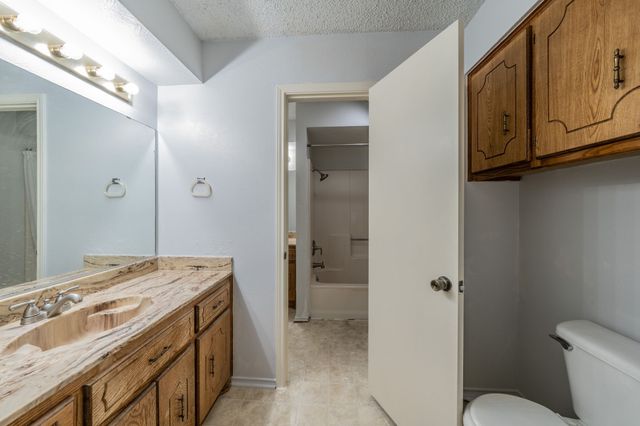 516 Venice Drive, Italy, TX 76651