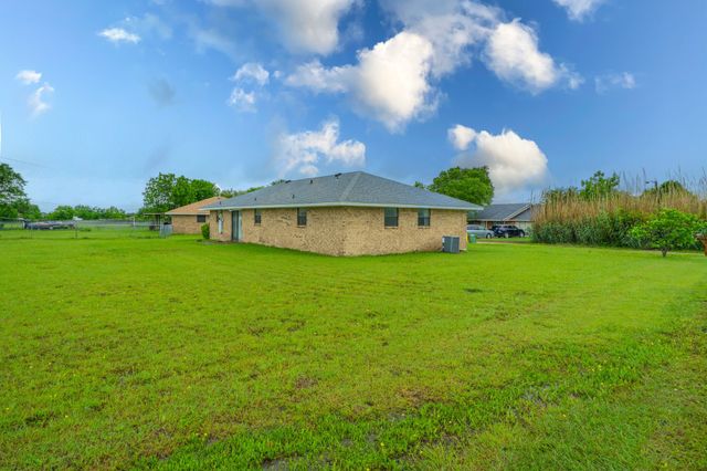 516 Venice Drive, Italy, TX 76651