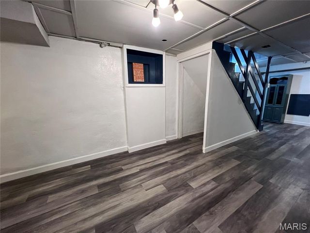 2048 Russell Boulevard, St Louis, MO 63104