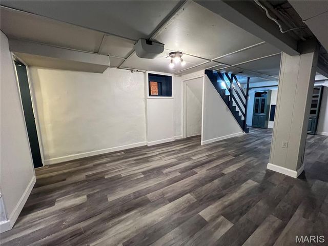 2048 Russell Boulevard, St Louis, MO 63104