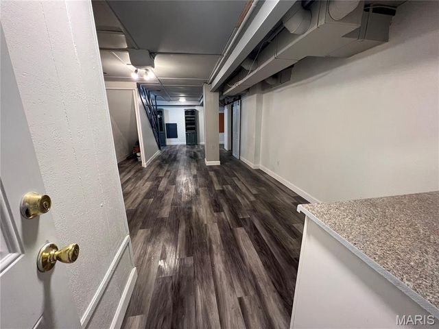 2048 Russell Boulevard, St Louis, MO 63104