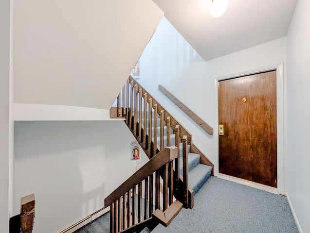 801 S Dwyer Avenue D, Arlington Heights, IL 60005
