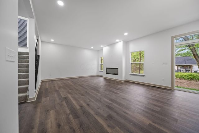 3764 Minnesota Avenue, Columbus, OH 43219