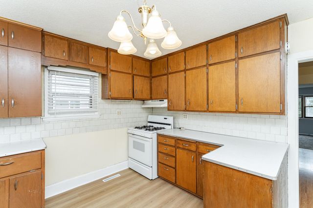 107 4th Avenue NE, Dodge Center, MN 55927