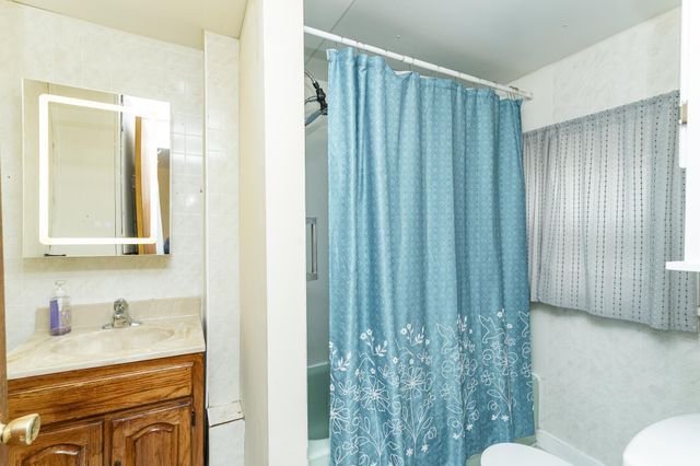 107 4th Avenue NE, Dodge Center, MN 55927