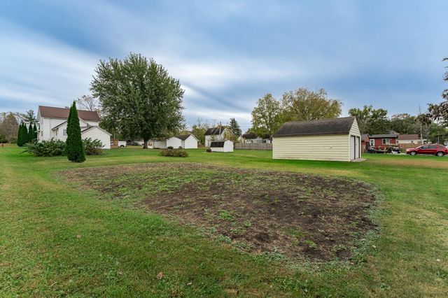 107 4th Avenue NE, Dodge Center, MN 55927