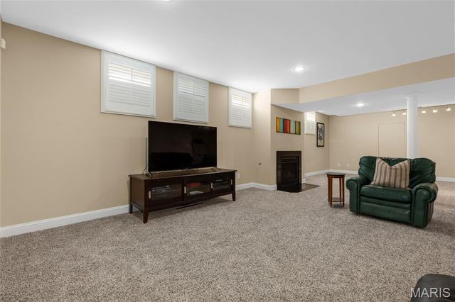 330 Calliope Place, Chesterfield, MO 63017