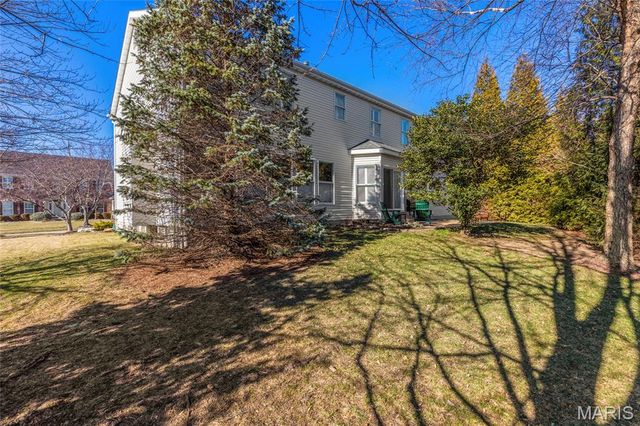 330 Calliope Place, Chesterfield, MO 63017