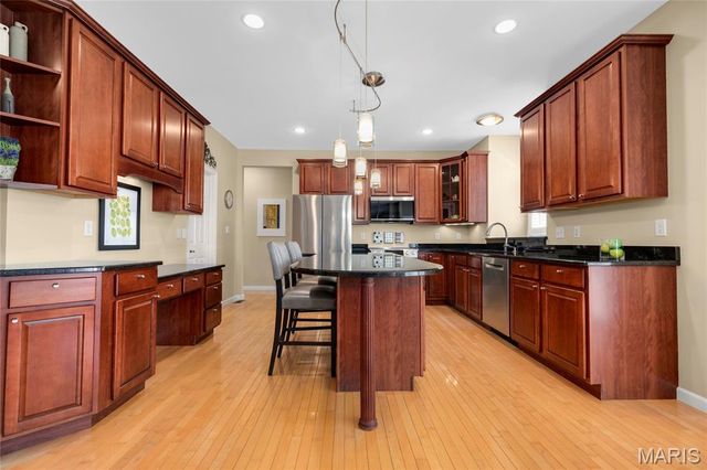 330 Calliope Place, Chesterfield, MO 63017