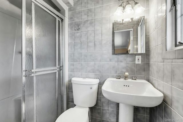 760 Hubal Street, Bohemia, NY 11716