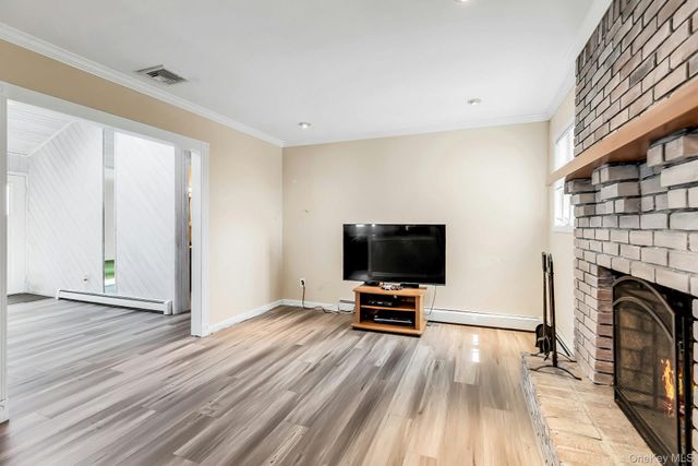 760 Hubal Street, Bohemia, NY 11716