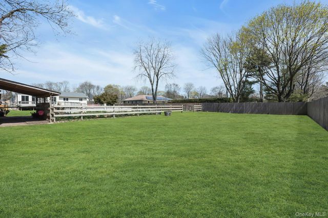 760 Hubal Street, Bohemia, NY 11716