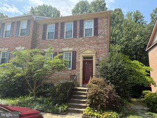 5920 WOODFIELD ESTATES DR, Alexandria, VA 22310