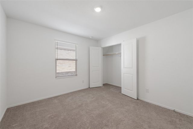 153 Sormonne LOOP, Kyle, TX 78640