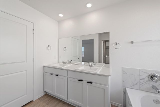 153 Sormonne LOOP, Kyle, TX 78640