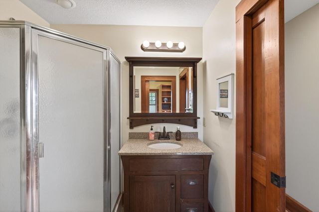 11870 Keystone Avenue N, Stillwater, MN 55082