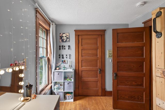 11870 Keystone Avenue N, Stillwater, MN 55082