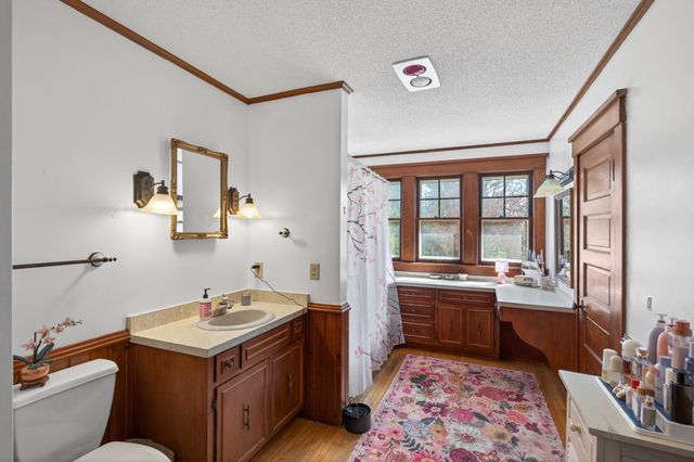11870 Keystone Avenue N, Stillwater, MN 55082