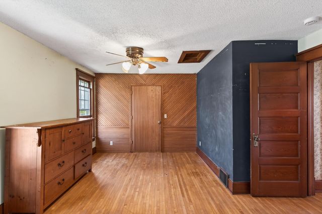 11870 Keystone Avenue N, Stillwater, MN 55082