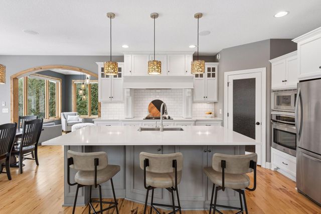 1072 Symphony Lane, Chaska, MN 55318