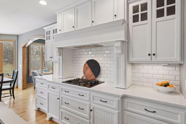 1072 Symphony Lane, Chaska, MN 55318