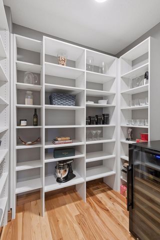 1072 Symphony Lane, Chaska, MN 55318