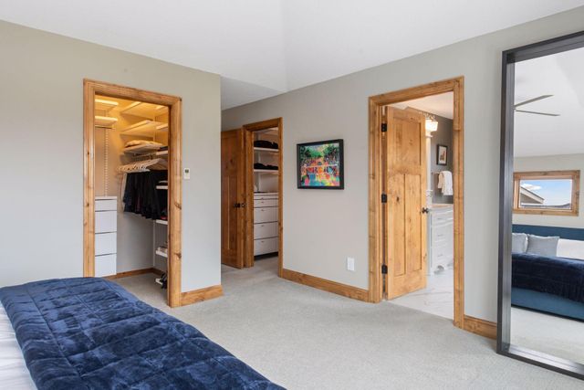 1072 Symphony Lane, Chaska, MN 55318