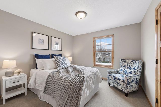 1072 Symphony Lane, Chaska, MN 55318